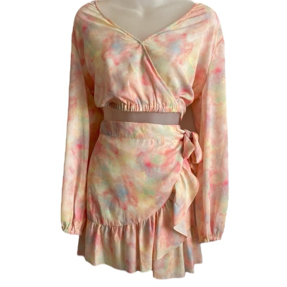 Chelsea & Violet Pastel Watercolor Balloon Sleeve Crop Blouse Wrap Skirt Set - Picture 11 of 14